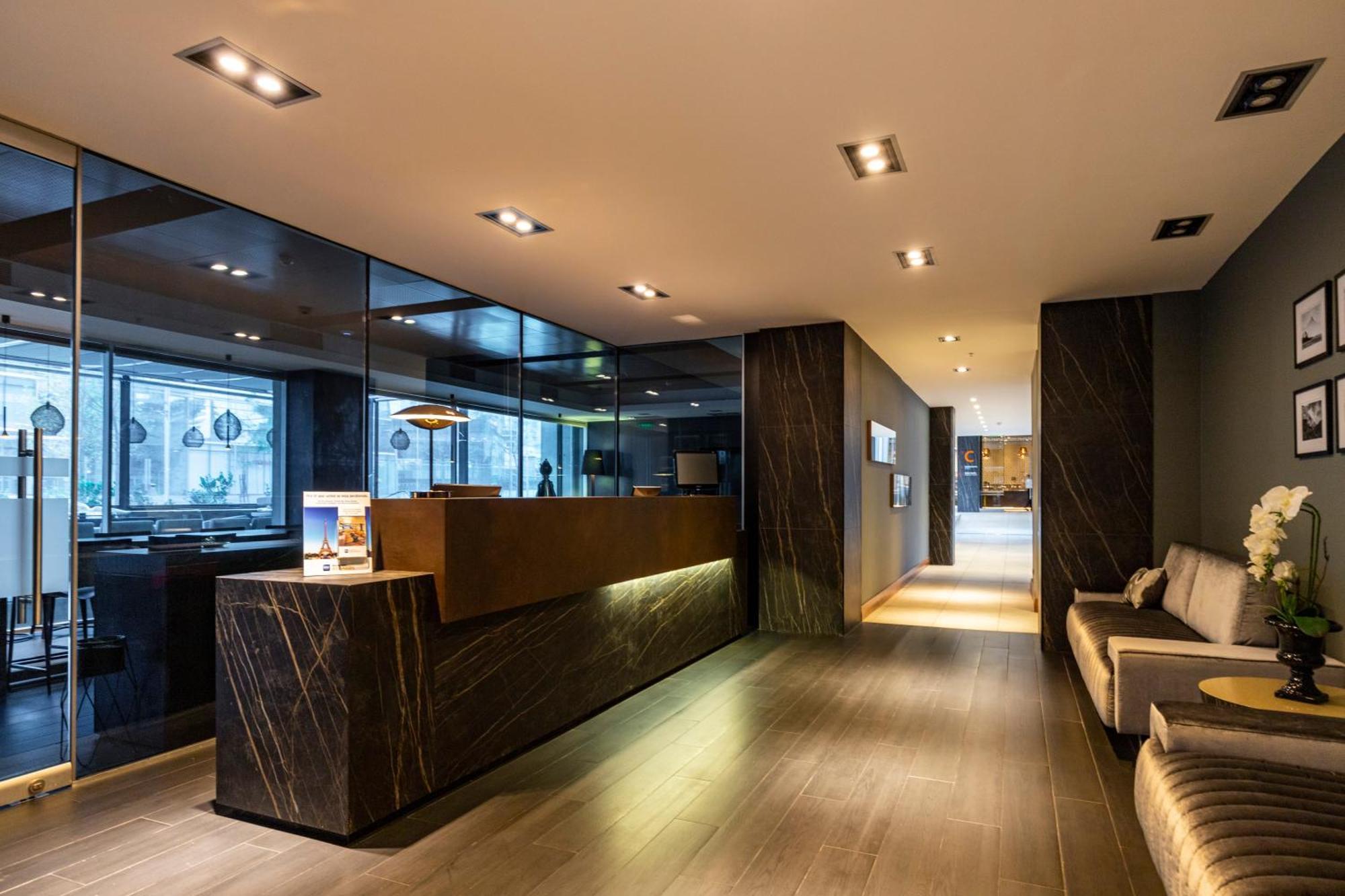 Best Western Premier Marina Las Condes Сантяго Екстериор снимка