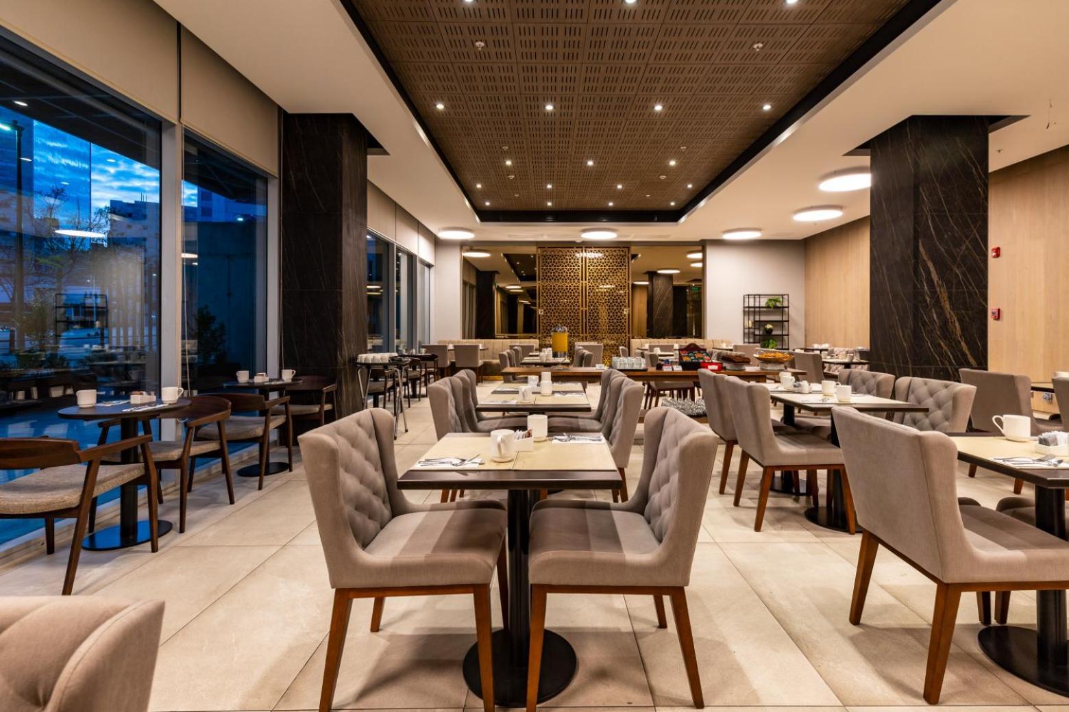 Best Western Premier Marina Las Condes Сантяго Екстериор снимка