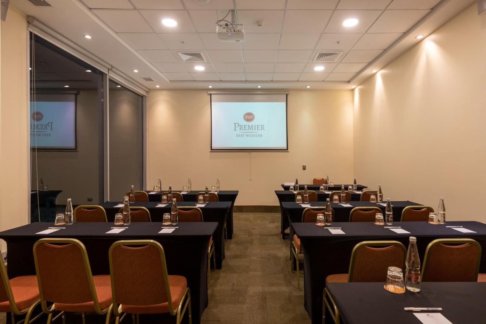 Best Western Premier Marina Las Condes Сантяго Екстериор снимка