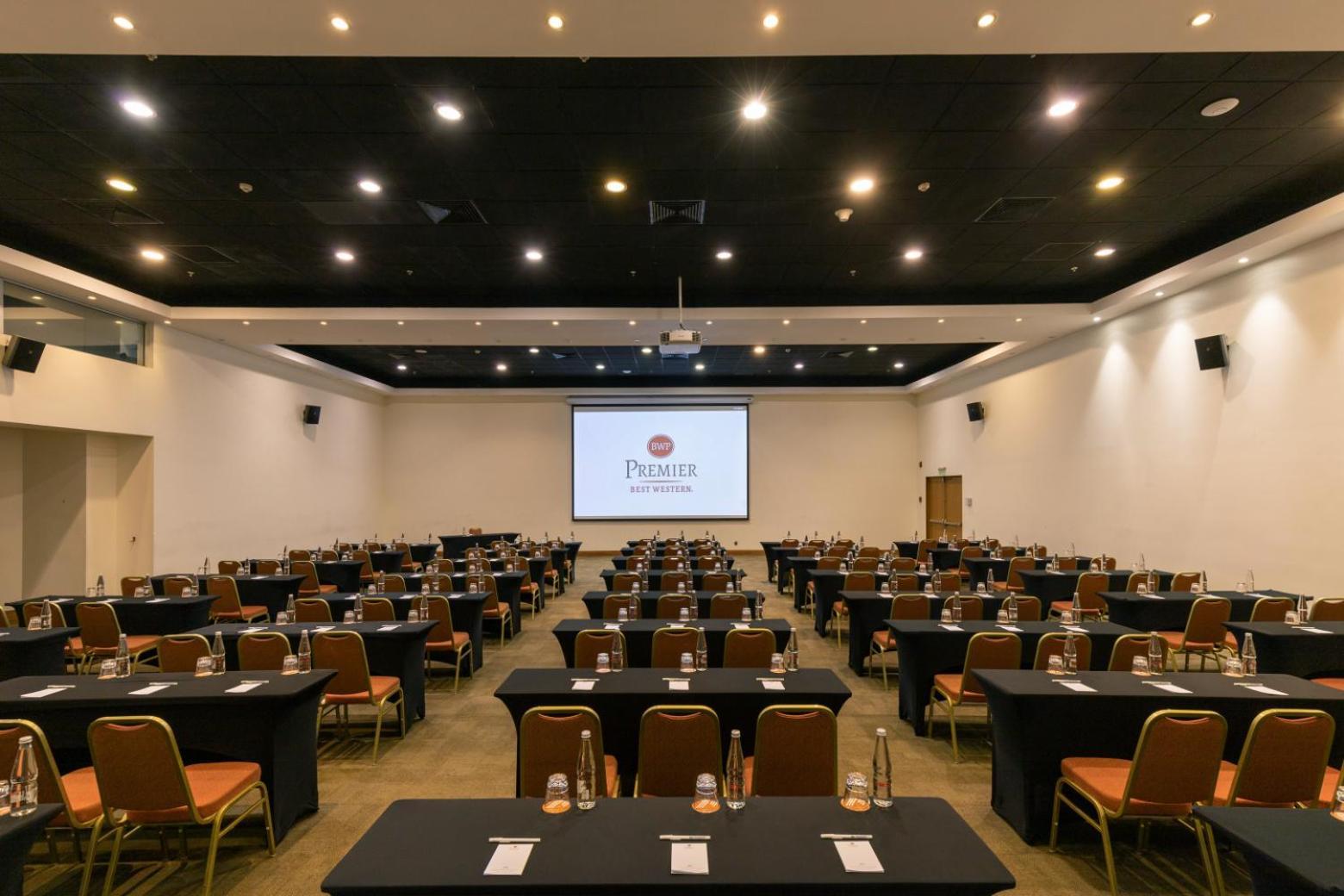 Best Western Premier Marina Las Condes Сантяго Екстериор снимка