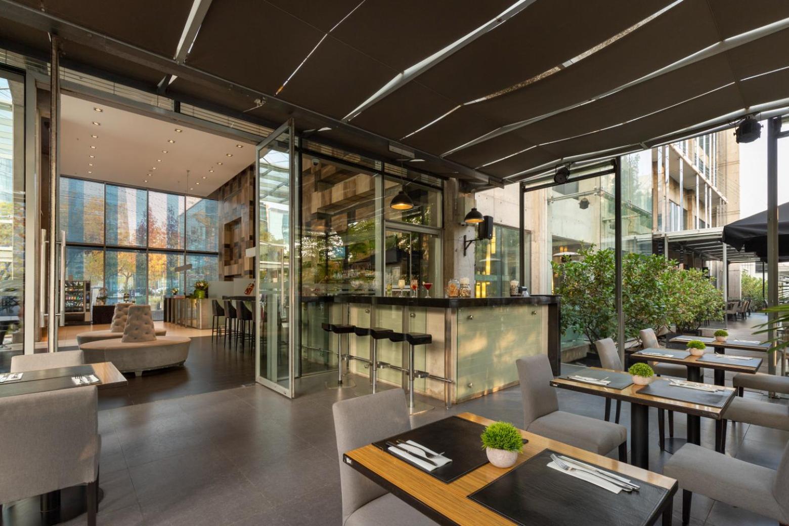 Best Western Premier Marina Las Condes Сантяго Екстериор снимка
