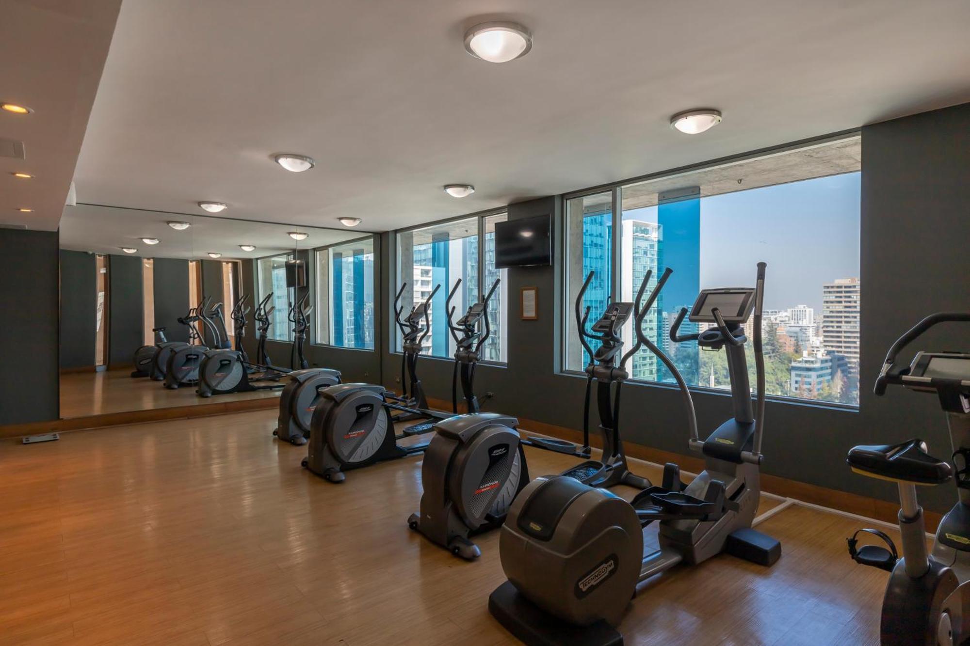 Best Western Premier Marina Las Condes Сантяго Екстериор снимка